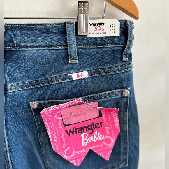 Wrangler Boot Cut BARBIE Jeans - Picture 4 of 5